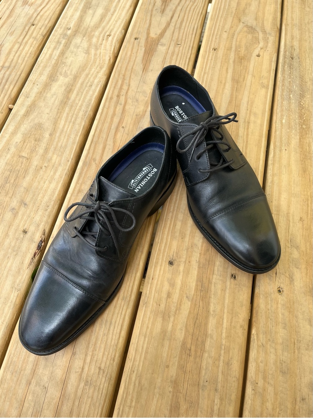 Bostonian Black Lace-Up Cap-Toe Oxfords